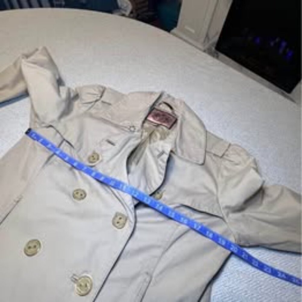 Vintage Juicy Couture Trench. Size Large. - Picture 10 of 10